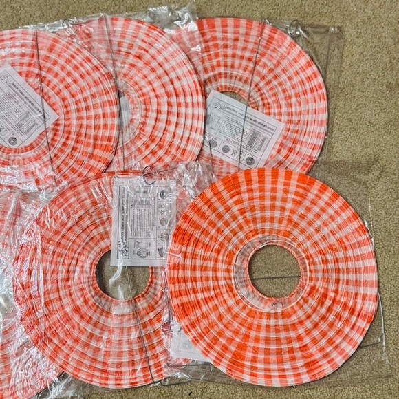 Red check paper lanterns Picnic Party Decorations Round Hanging 12 in 6 pc. NWT - Picture 2 of 8